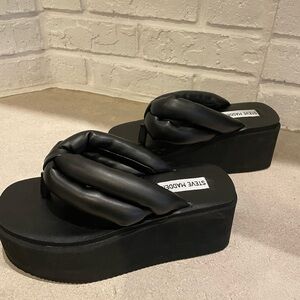 Steve Madden Black Platform Sandals